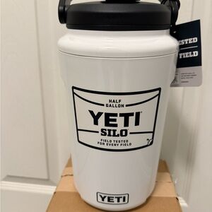 Yeti Silo Half Gallon Jug in White